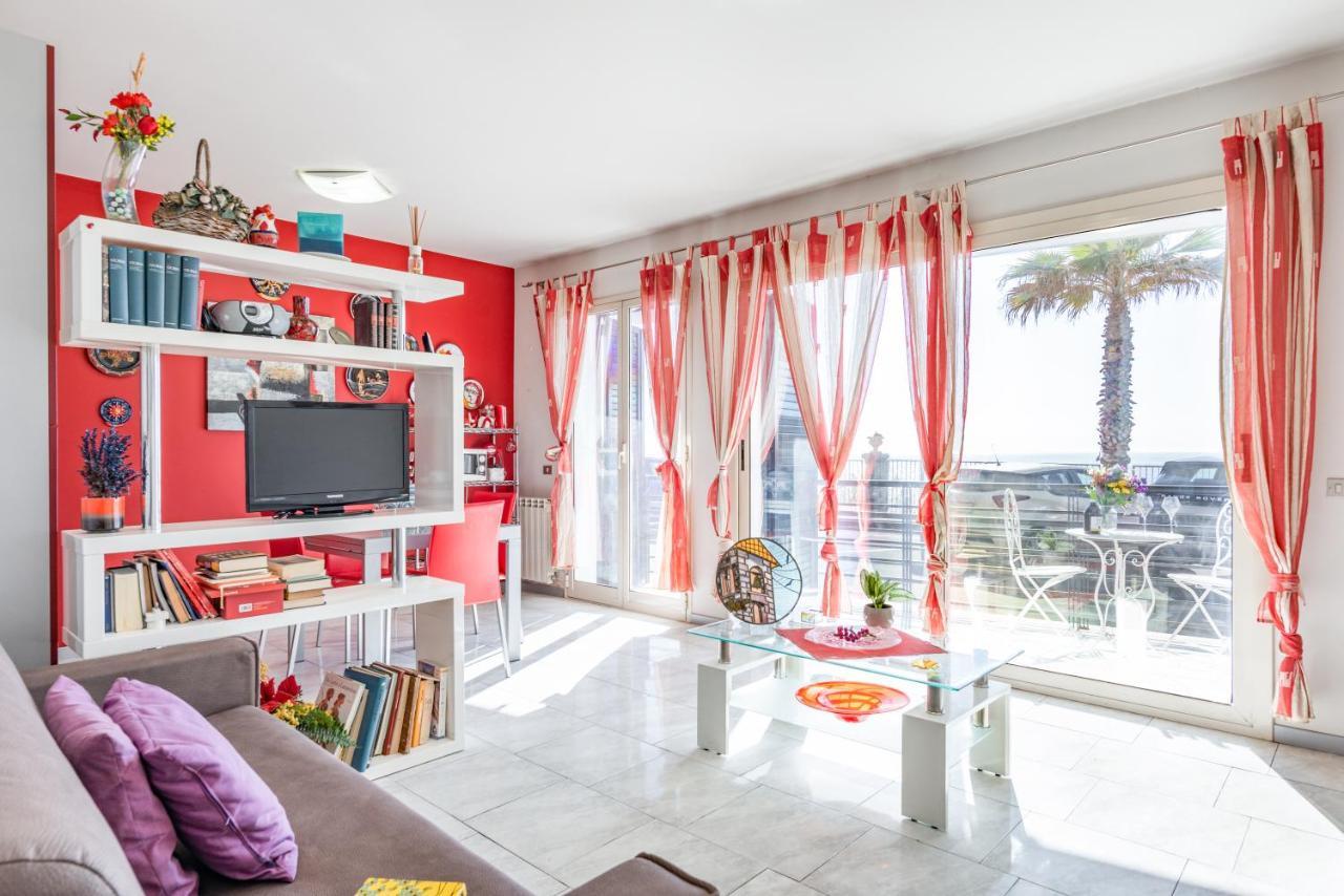 Castello Normanno Modern Sea View Apartment Aci Castello Exterior photo