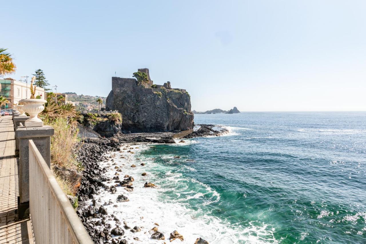 Castello Normanno Modern Sea View Apartment Aci Castello Exterior photo